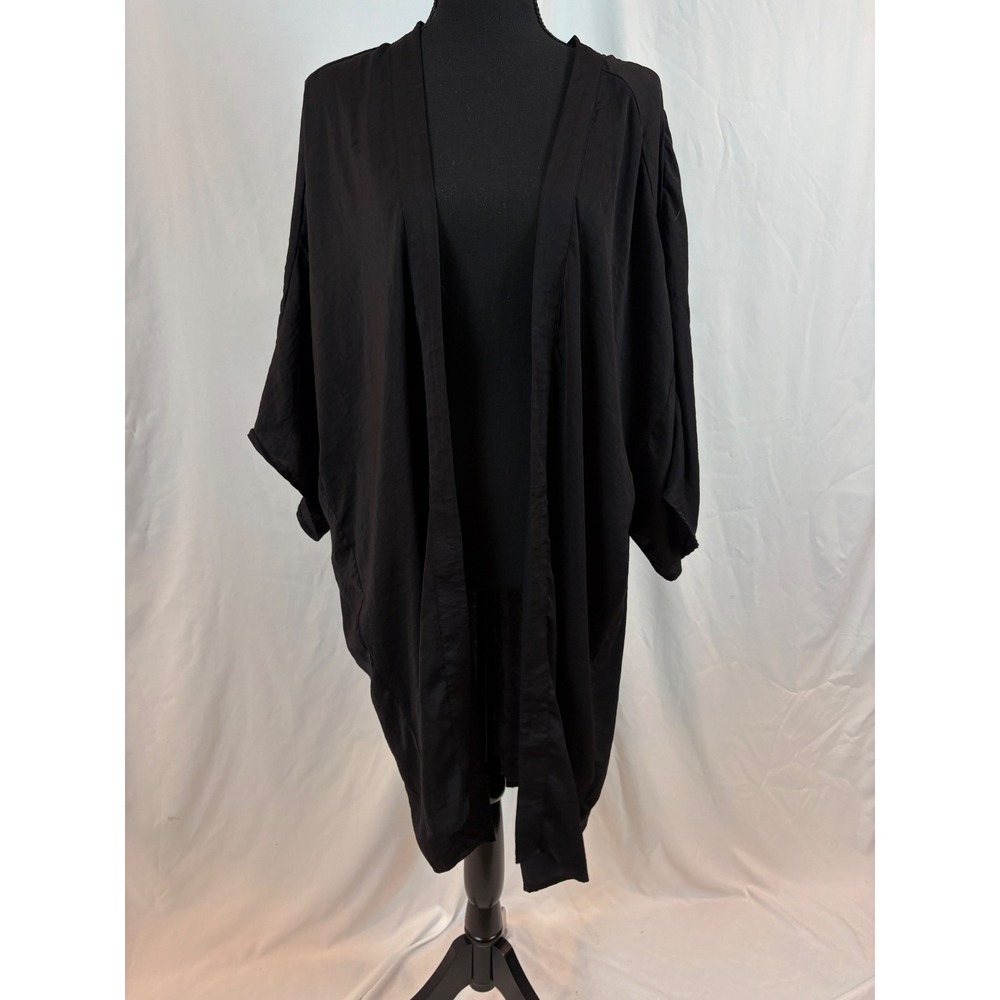 Forever 21 Contemporary Black Embroidered Peacock Floral Kimono Duster Large